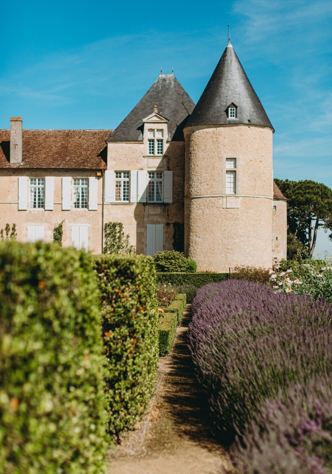 bordeaux wine castle